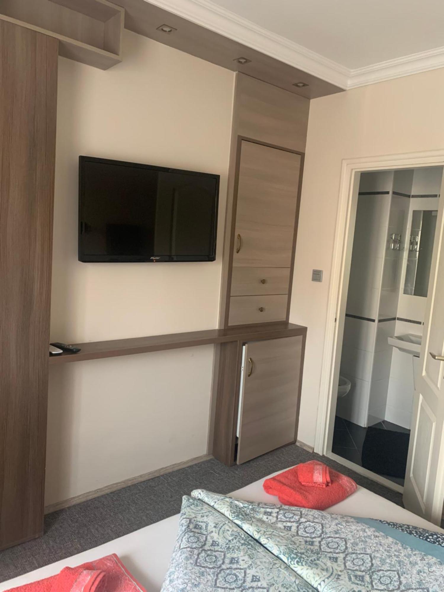 Aradi Vendégház Miskolc Exterior foto