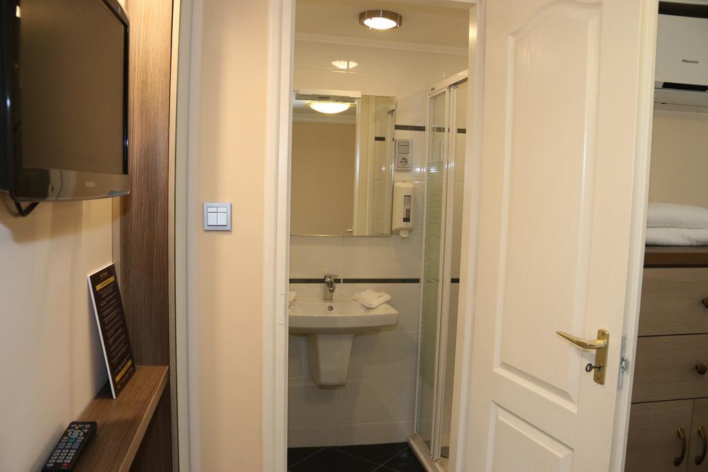 Aradi Vendégház Miskolc Habitación foto