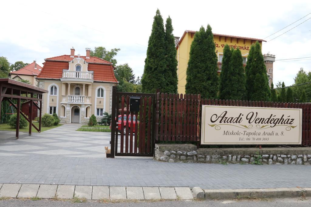 Aradi Vendégház Miskolc Exterior foto