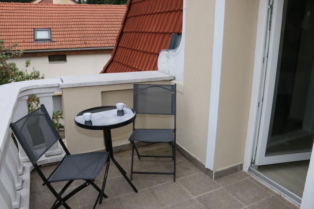 Aradi Vendégház Miskolc Exterior foto